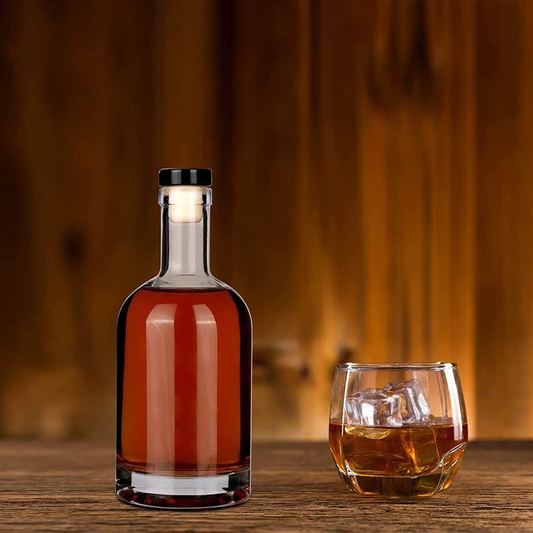 16oz 500ml High-End Thick Base Glass Beverage Wine Bottle with Cork Stopper