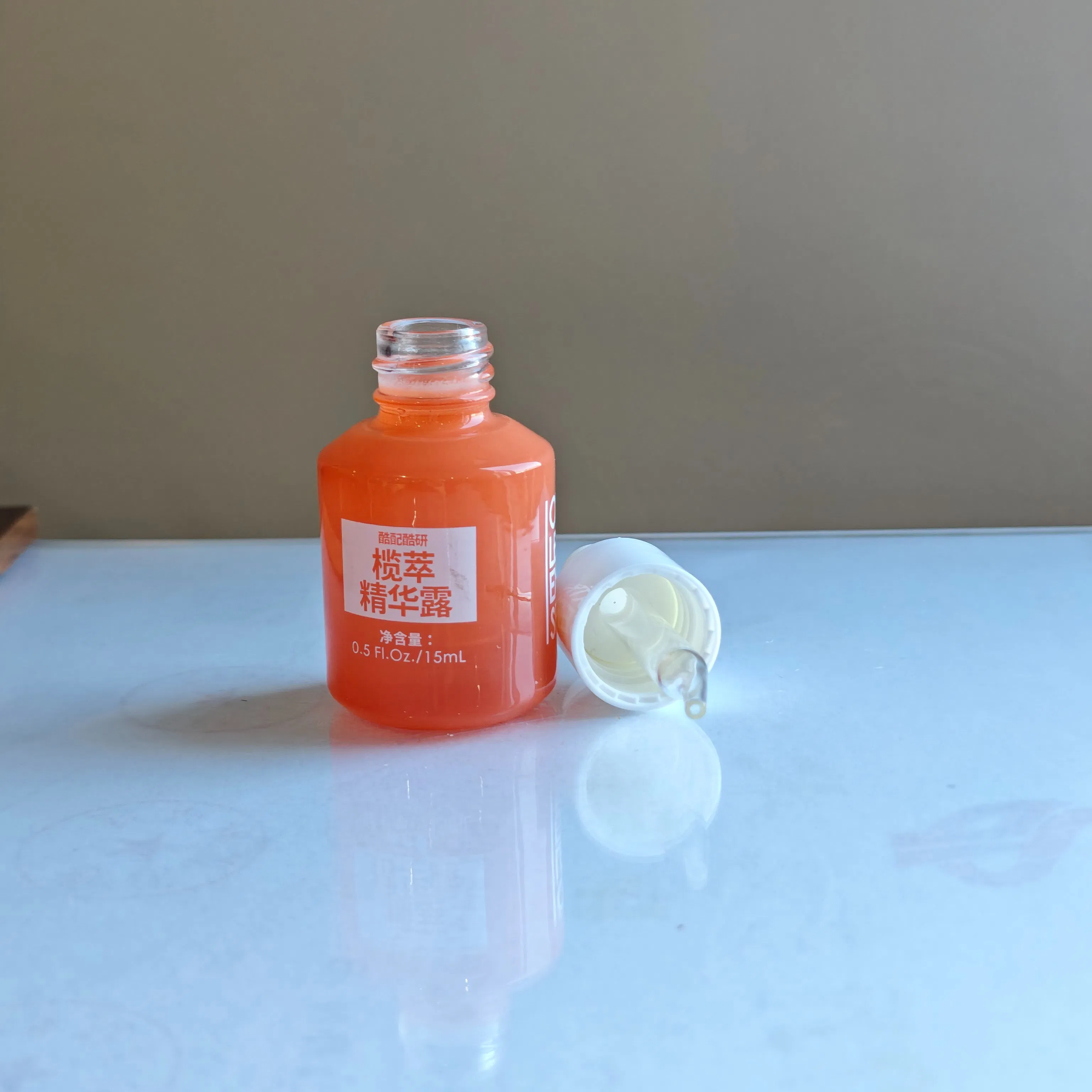 Custom Logo 15ml Round Glass Dropper Bottle Frost Finish Screw Cap Skin Care Face Serum Bottle