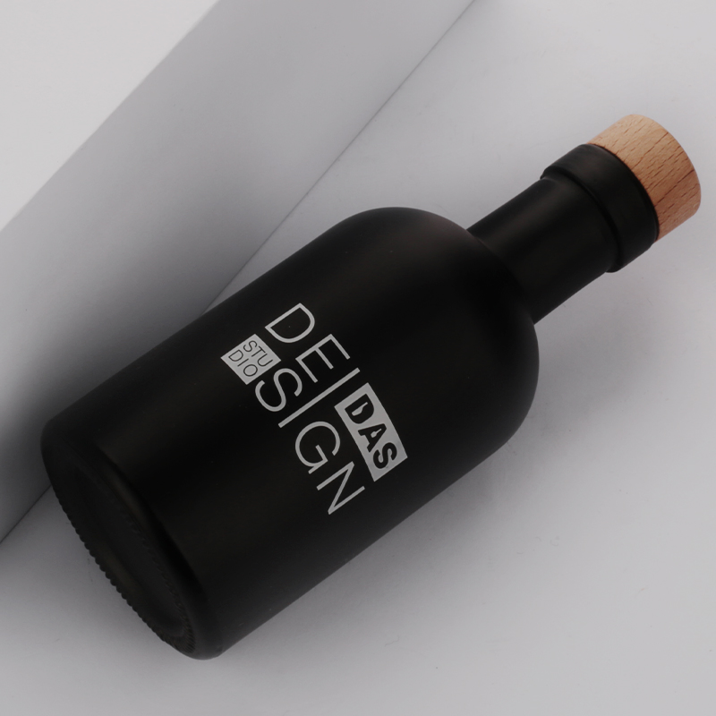 Custom Black Coated Thick Base Whiskey Vodka Rum Mini 100ml Glass Spirits Liquor Bottles