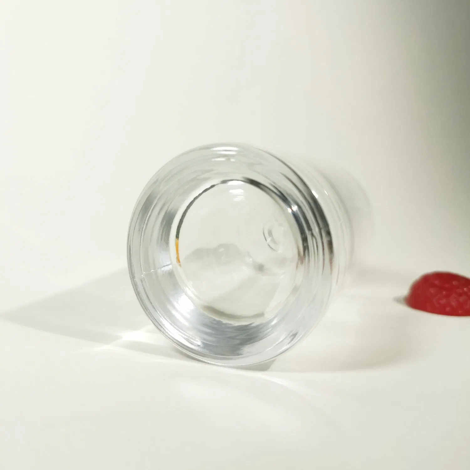 Wholesale Luxury Round 30ml 50ml 100ml Empty Glass Perfume Bottle for Women Men with Pump Sprayer