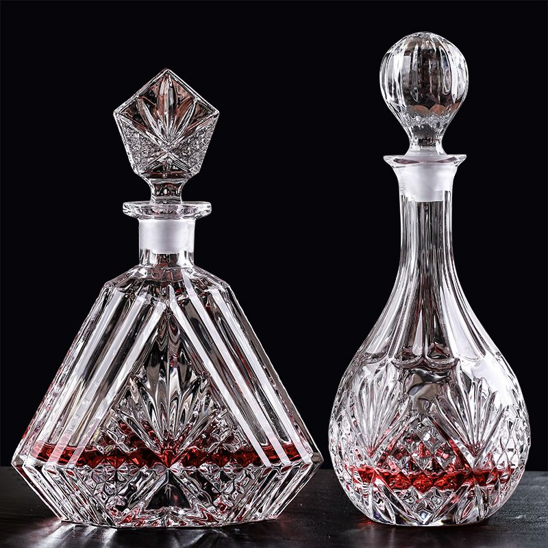 High Quality Embossed Whiskey Glass Bottle