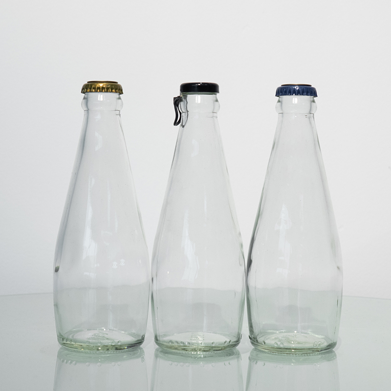 Clear Bottle Brown Glass Beverage Bottle Sparkling Water Bottle Juice Beer Glass Bottle Spirit Gin Vodka Glassware Liquor Wine Glass Bottle with Metal Crown Cap