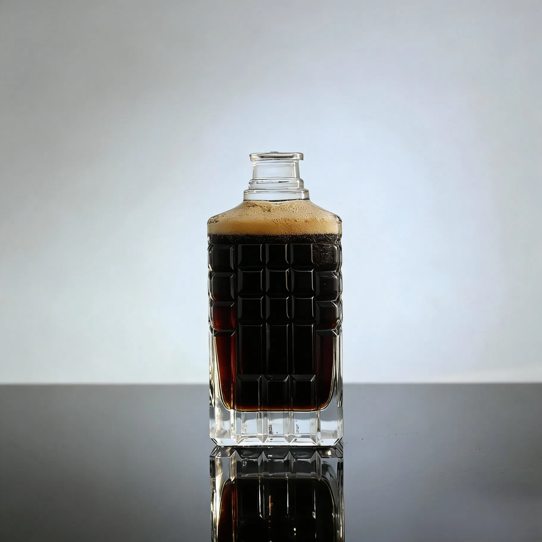 Wholesale 500ml Short Neck Transparent Square Glass Liquor Bottle for Whiskey Vodka Pisco Brandy Spirits