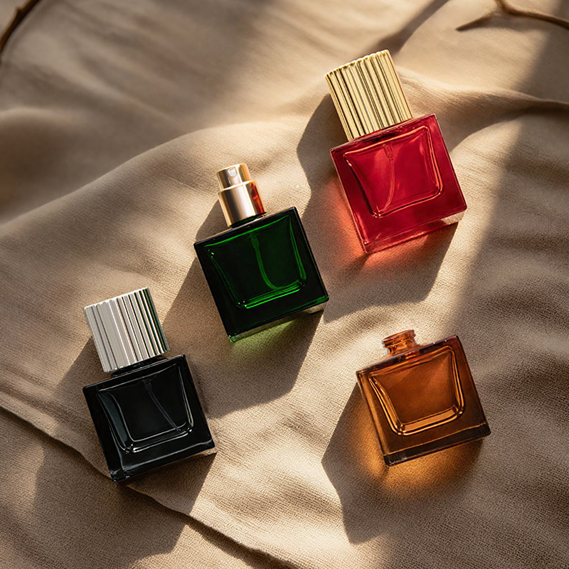 Custom Square Empty Colored Glass Perfume Bottle 30ml 50ml 100ml Fine Mist Spray Glass Bottles with Cap