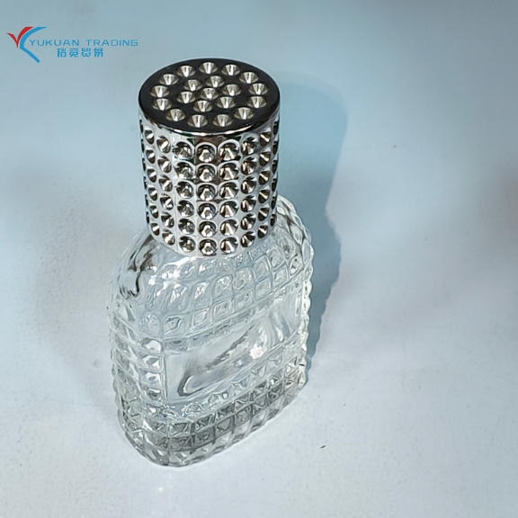 Botol Parfum 30ml 50ml Perfume Glass Spray Luxury Custom Embossed Glass Perfume Bottle