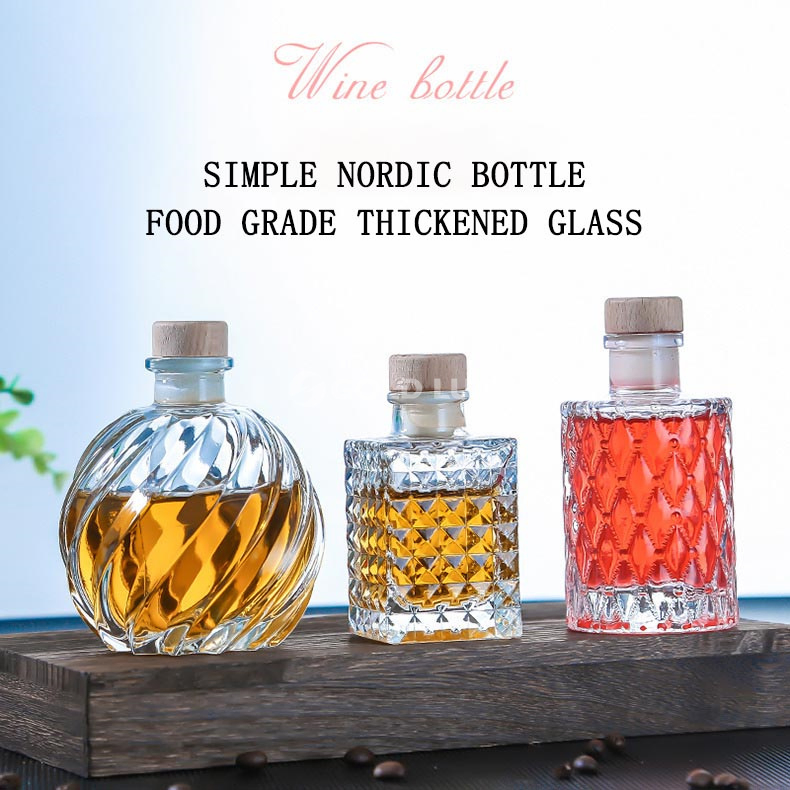 Mini Liquor Bottles 50ml 100ml Whisky Glass Liquor Bottles for Vodka Rum Gin Packaging with Screw Cap Cork Finish