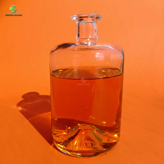 375ml 500ml 700ml 750ml Round Short Neck Thin Glass Bottle Gin Bottles Rum Bottle Glass 75cl Whiskey with Cork