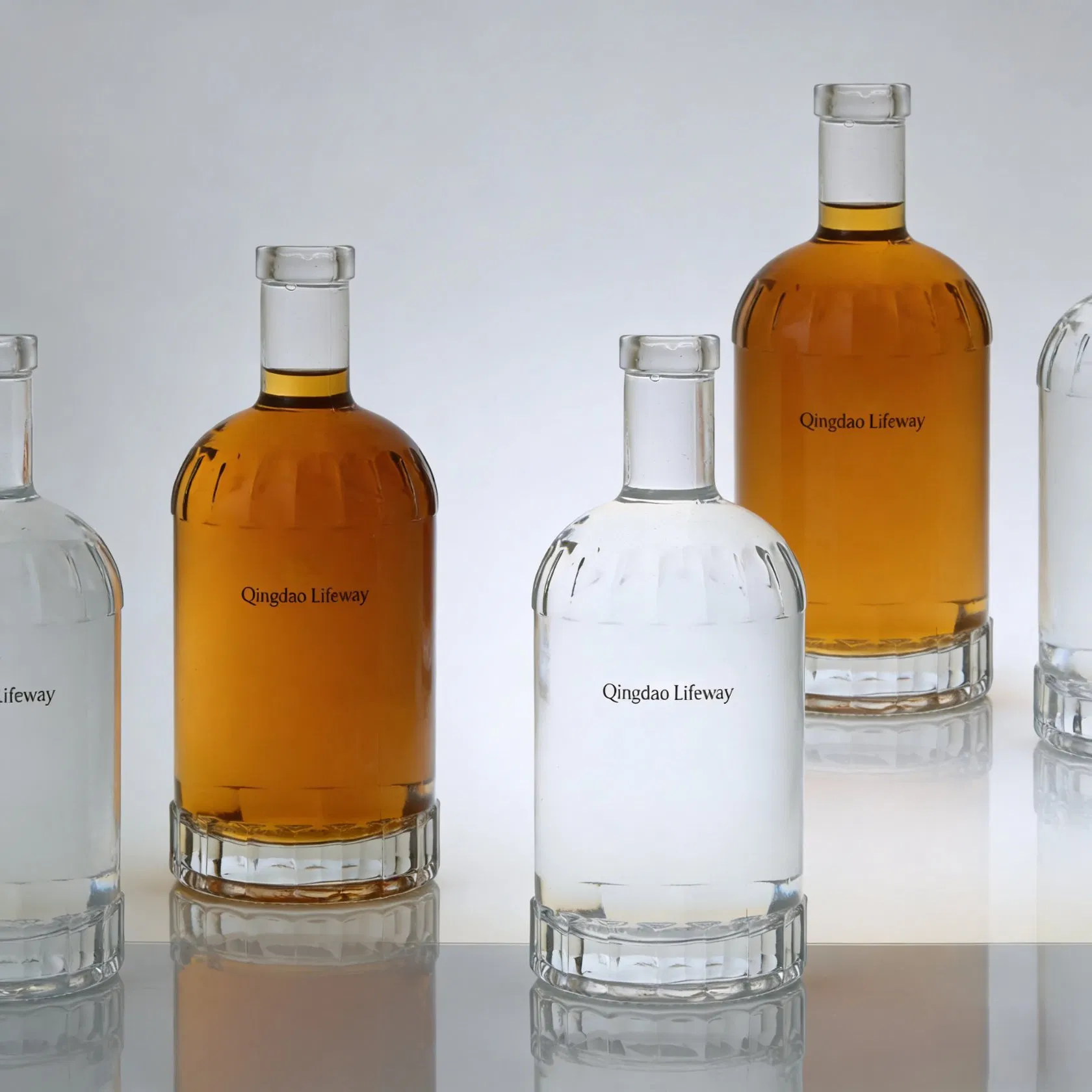 Customized Extra Flint Glass Bottle for Tequila Whiskey Vodka Gin with SGS FDA Certification