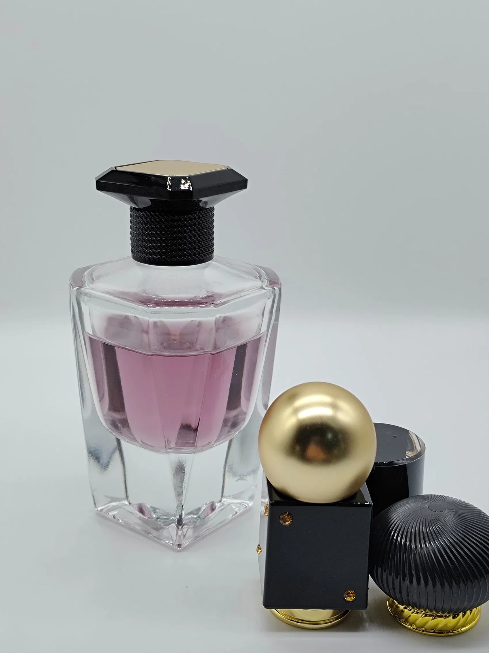 Big Capacity Square Glass Perfume Bottle Wholesale Gold Cap Luxury Custom Purple