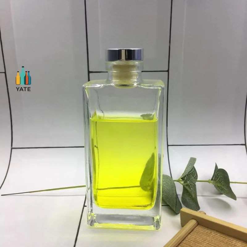 Glass Diffuser Bottle 4