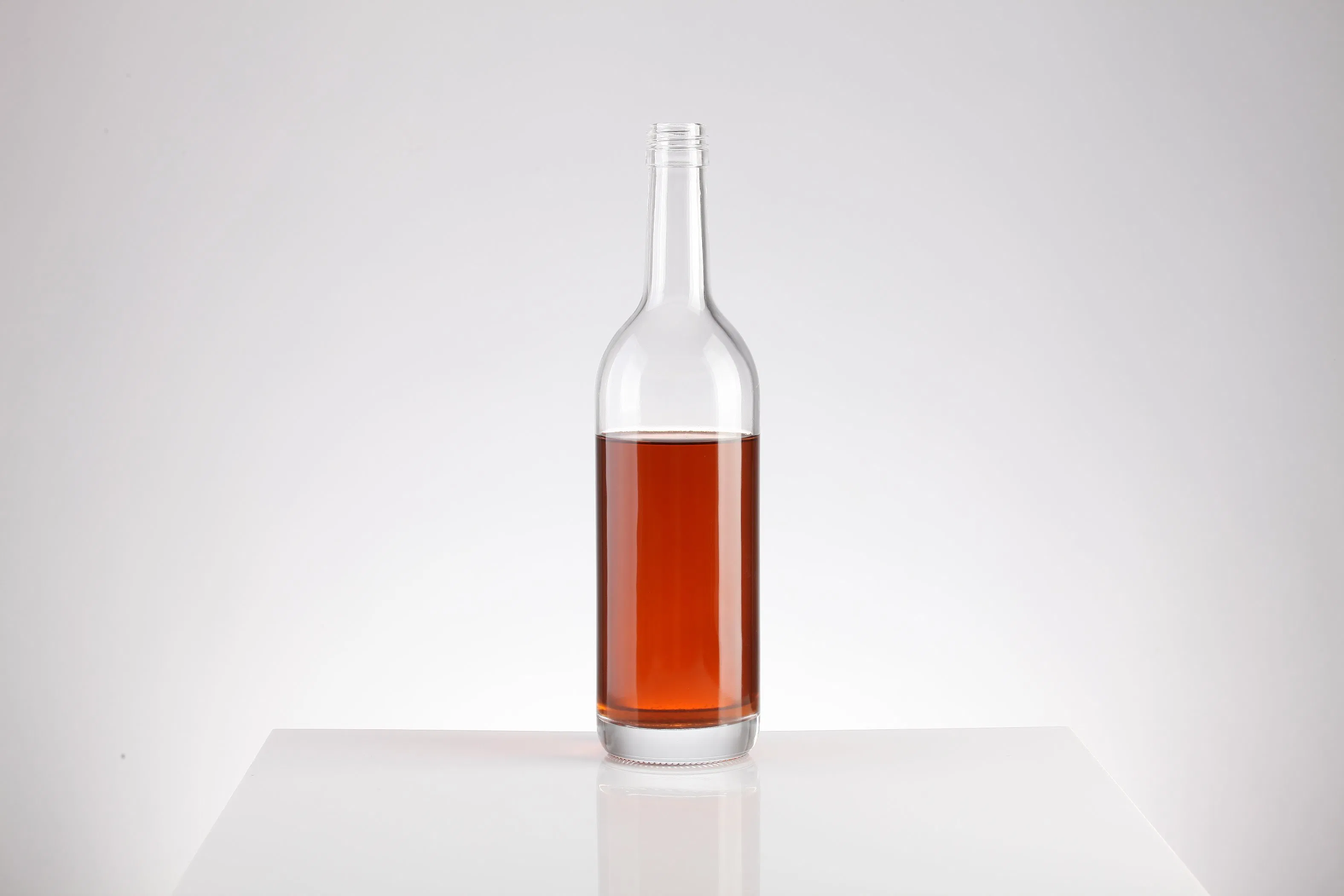 Super Flint High Flint Empty Whiskey Rum Gin Tequila Vodka Brandy Glass Bottles with Corks