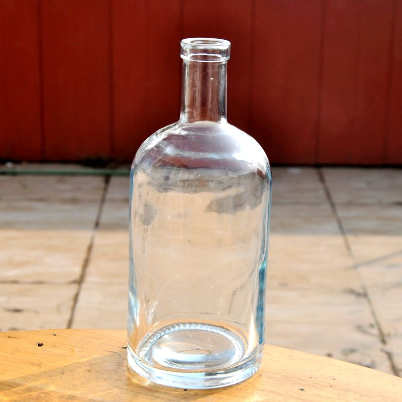 Round Spirit Liquor Glass Bottle for Distillery
