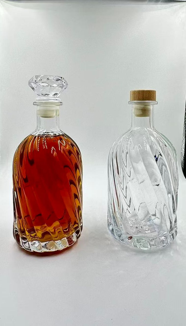 The Popular 750ml Spirit Gin Whisky Vodka Brandy Liquor Super Flint Glass Bottle