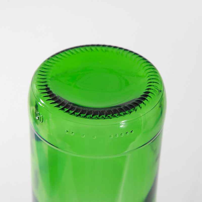 1L Empty Lightweight Green Glass Wine Bottles with Corks for Sale