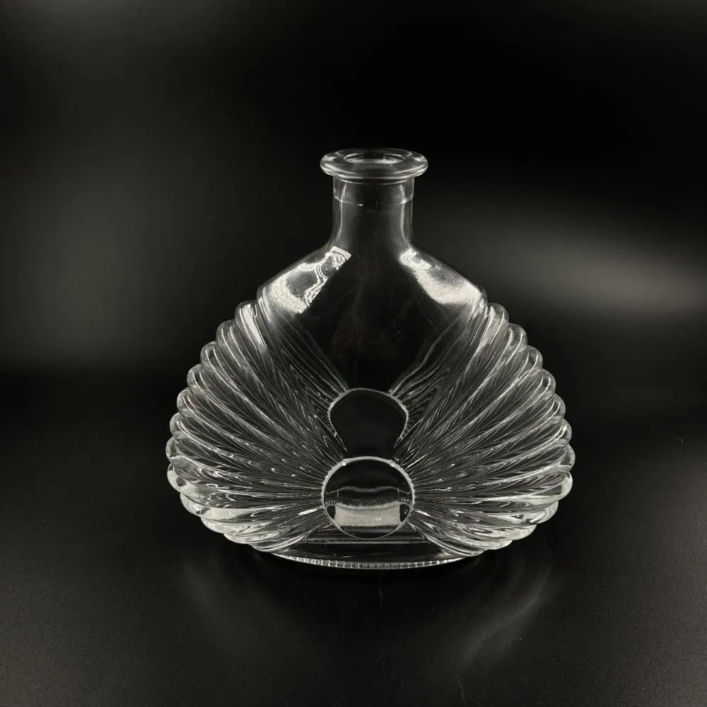 Clear Liquor Bottle Super Flint Crystal White Glass Wine Bottle Fancy Empty 500 Ml /700 Ml /750 Ml Glass Whisky Bottle