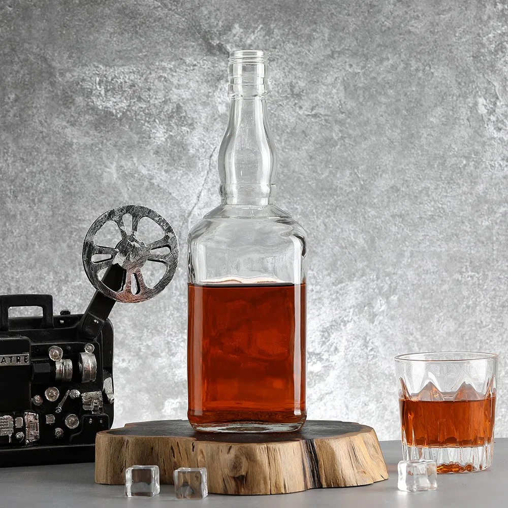 Premium Luxury England Thick Glass Empty Transparent 500ml 750ml Glass Liquor Bottle for Gin Whisky Rum