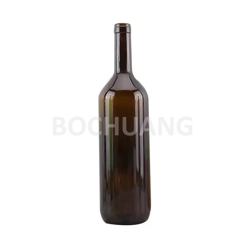 Wholesale 700ml 750ml Antique Green Bordeaux Burgundy Packaging Glass Wine Bottle Cork Finish for Red Wine