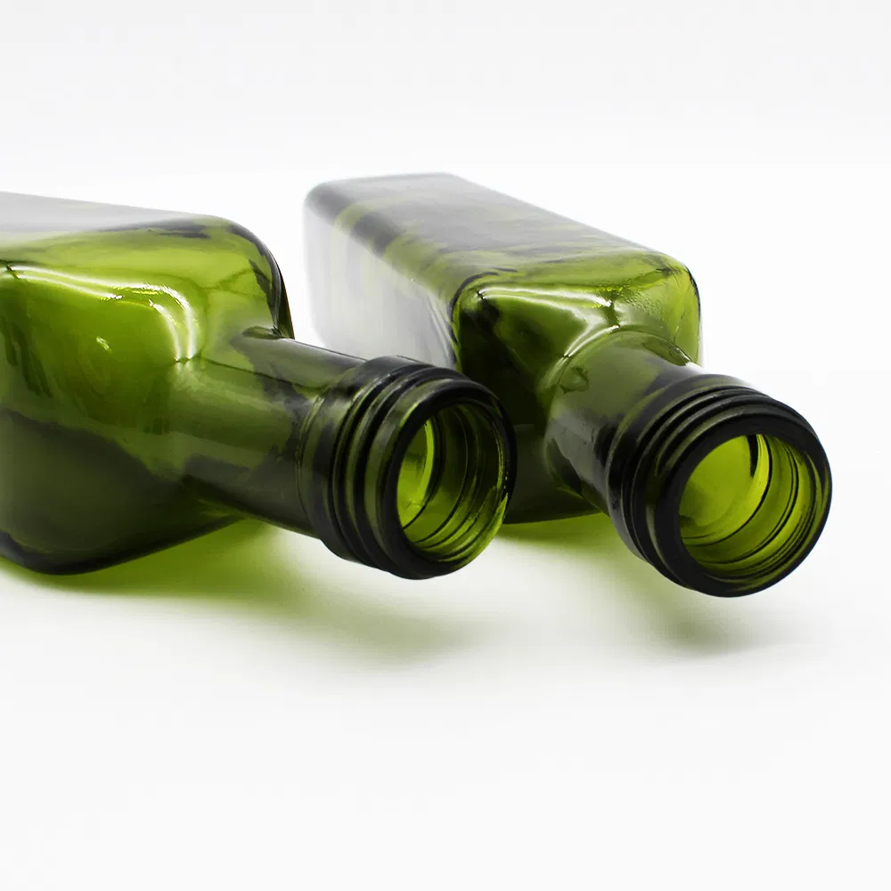 Premium-Grade Eco-Friendly Brazil Colorful Pet Lightweight Square Style Stackable Olive Oil Glass Bottle 750ml Home Use