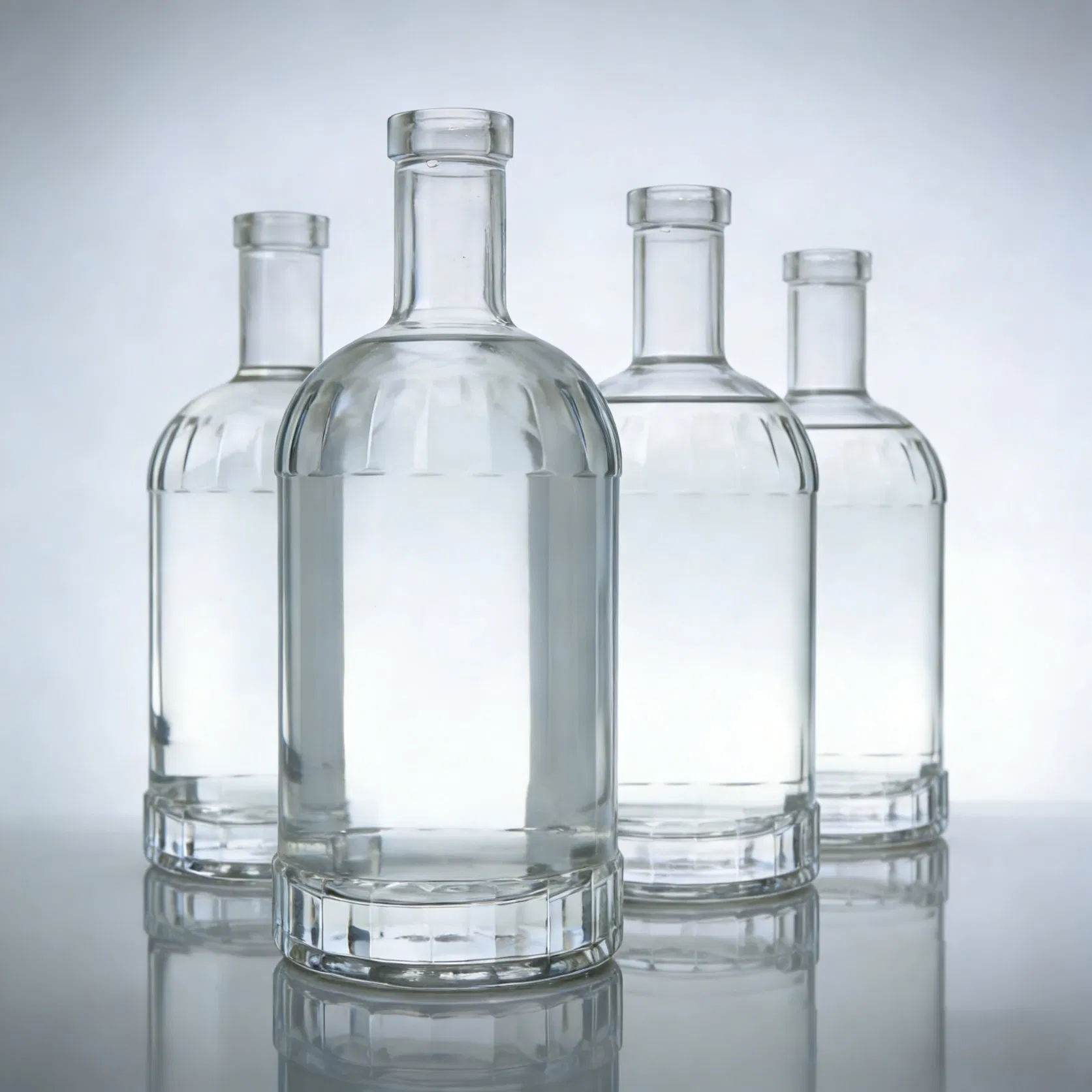 Customized Extra Flint Glass Bottle for Tequila Whiskey Vodka Gin with SGS FDA Certification