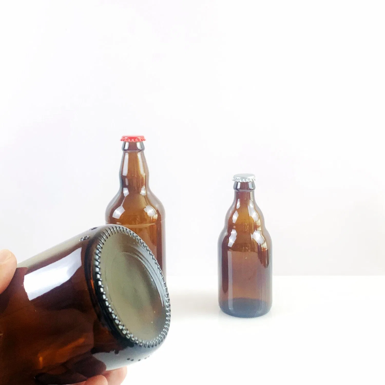 Hot Stamping Beverage for Beer Short Neck 330ml Manufacturer Amber Beer Glass Bottle with Crown Cap