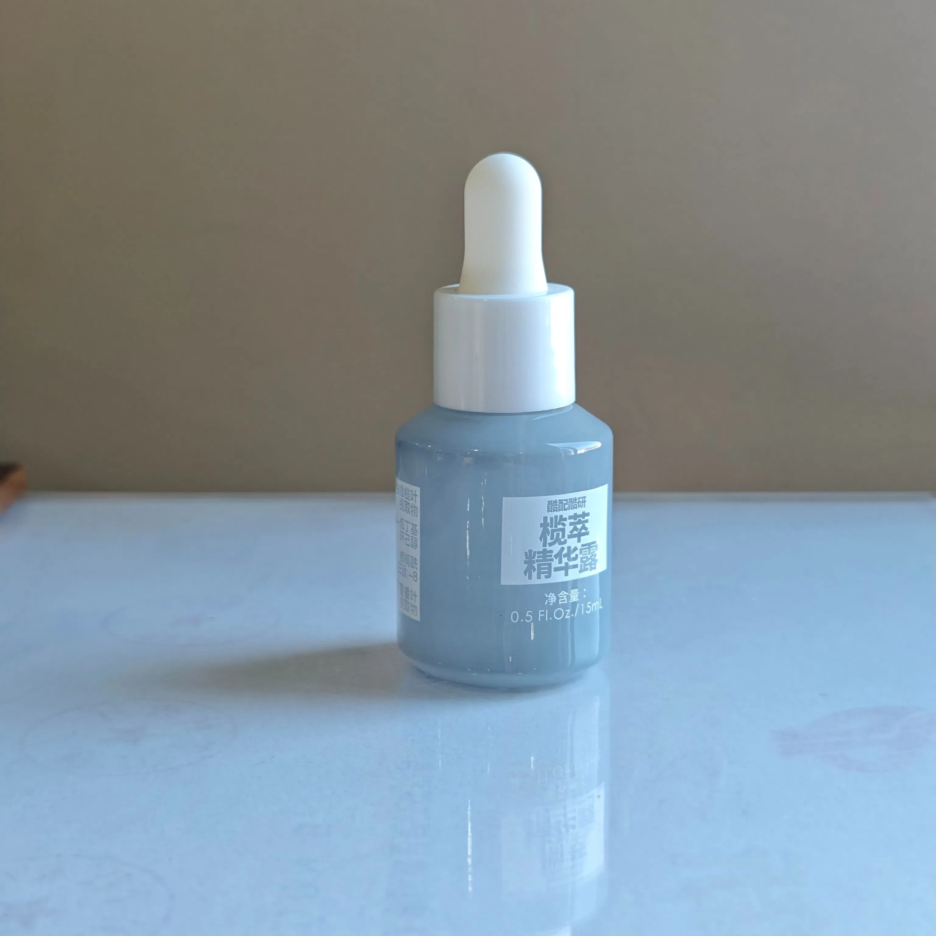 Custom Logo 15ml Round Glass Dropper Bottle Frost Finish Screw Cap Skin Care Face Serum Bottle