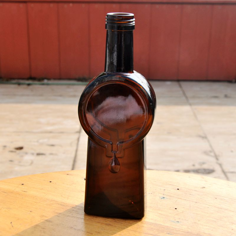Brown Square Glass Bottle of 500 Ml