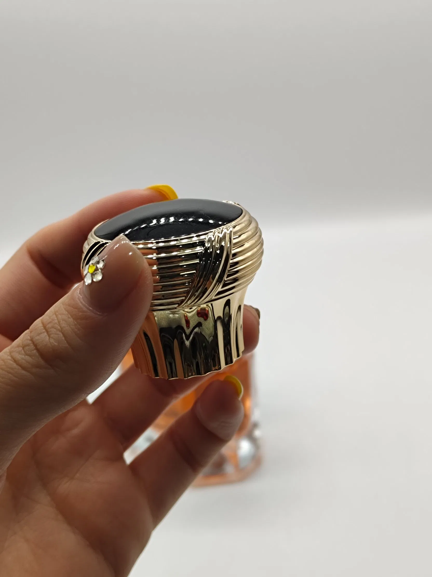 50ml 100ml Diamond Glass Perfume Empty Bottle Design Unique Wholesale Shape Custom