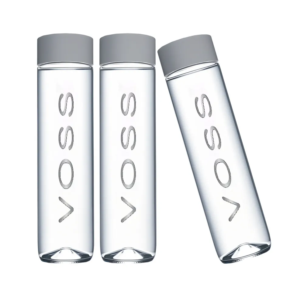 Voss Glass Bottle Detail 1