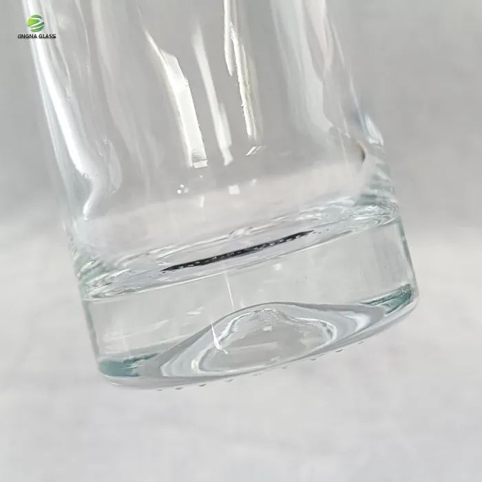 Bottle Detail 4