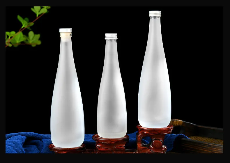 Clear Round Shape Glass Bottles