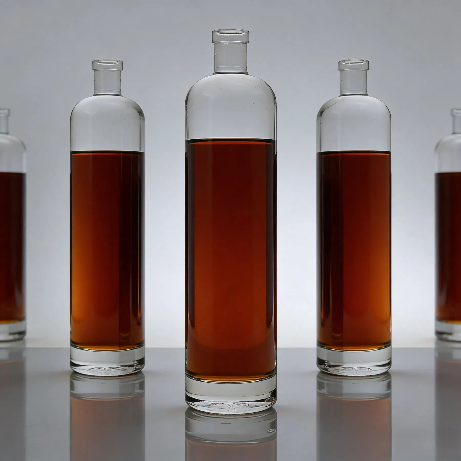 Short Neck Empty 750ml Liquor Glass Bottle for Whisky Tequila Vodka