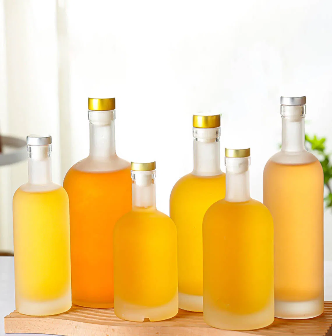 Wholesale 500ml 750ml 1000ml Clear Round Bottle Frosted Whisky Rum Tequila Whiskey Vodka Liquor Glass Bottle