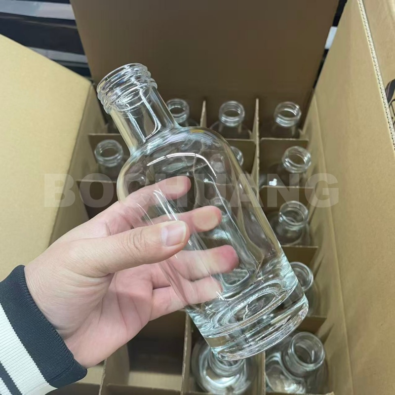 Custom 100ml 200ml 330ml 375ml 475ml 500ml 700ml 750ml 1000ml Flint Frosted Painted Printed Glass Bottles for Liquor Spirits Beverage Wine Packaging