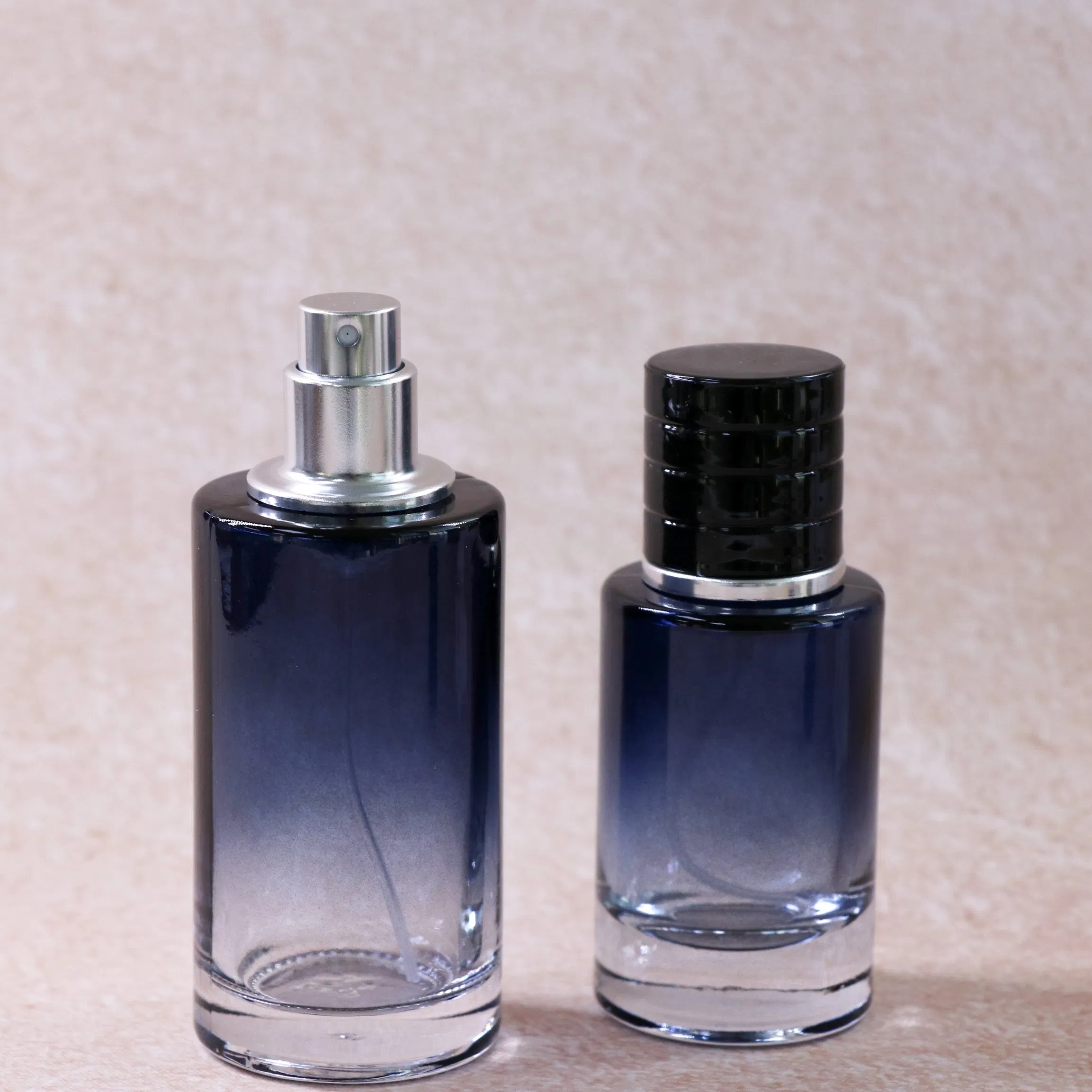 Wholesale Cylinder Round Empty 30ml 50ml 100ml Gradient Blue Glass Perfume Bottle