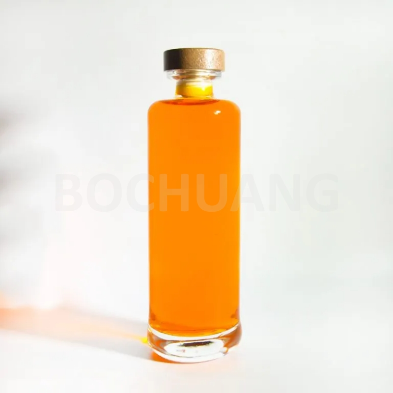 Modern 500ml 700ml 750ml Cylindrical Glass Spirit Bottle with Short Neck for Whiskey Bourbon Gin Beverage