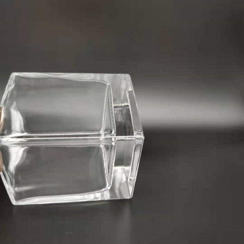 Luxury 500ml Big Volume Empty Square Reed Diffuser Glass Bottle for Fragrance Liquor Wine Whisky