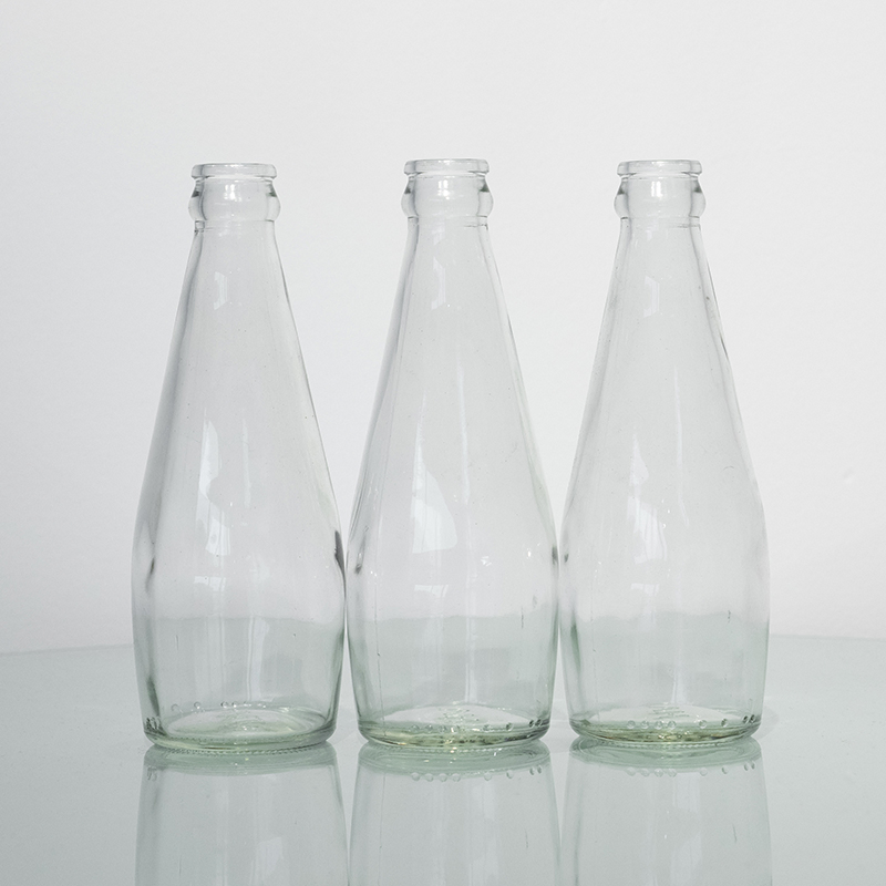 Clear Bottle Brown Glass Beverage Bottle Sparkling Water Bottle Juice Beer Glass Bottle Spirit Gin Vodka Glassware Liquor Wine Glass Bottle with Metal Crown Cap