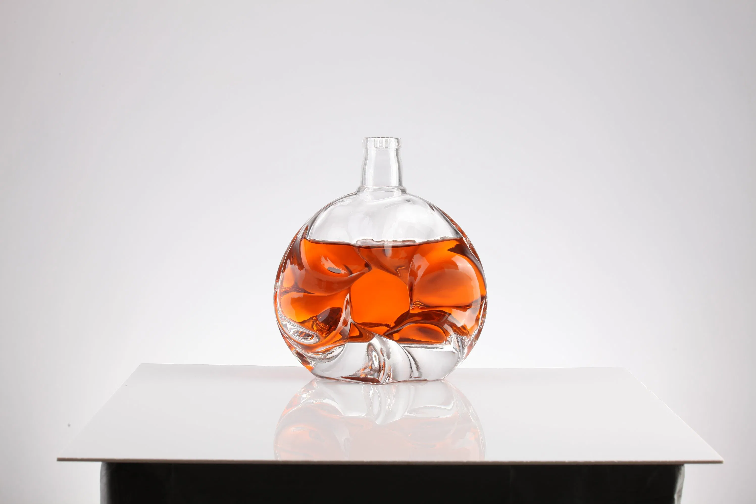 Super Flint High Flint Empty Whiskey Rum Gin Tequila Vodka Brandy Glass Bottles with Corks