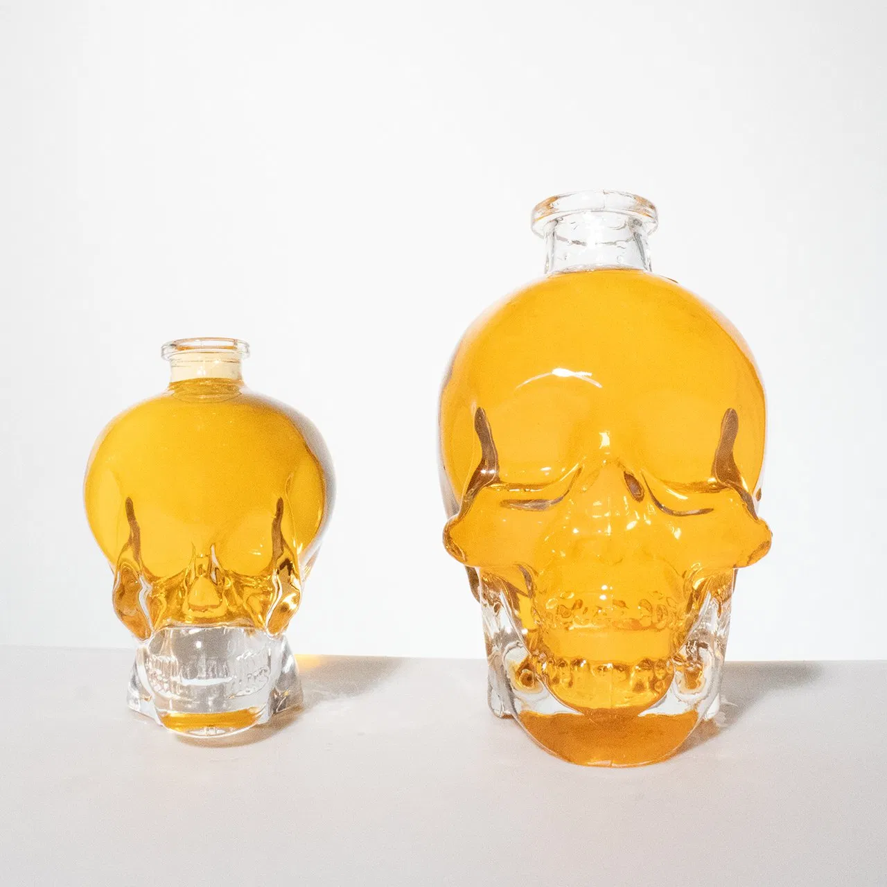 Wholesale 50ml 100ml 200ml 375ml Clear Frosted Beverage Acohol Wine Juice Vodka Whisky Rum Spirit Mini Small Drinking Liquor Glass Bottle