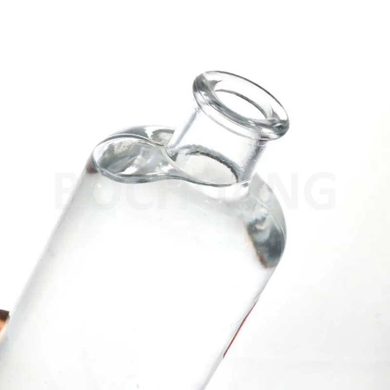 Modern 500ml 700ml 750ml Cylindrical Glass Spirit Bottle with Short Neck for Whiskey Bourbon Gin Beverage