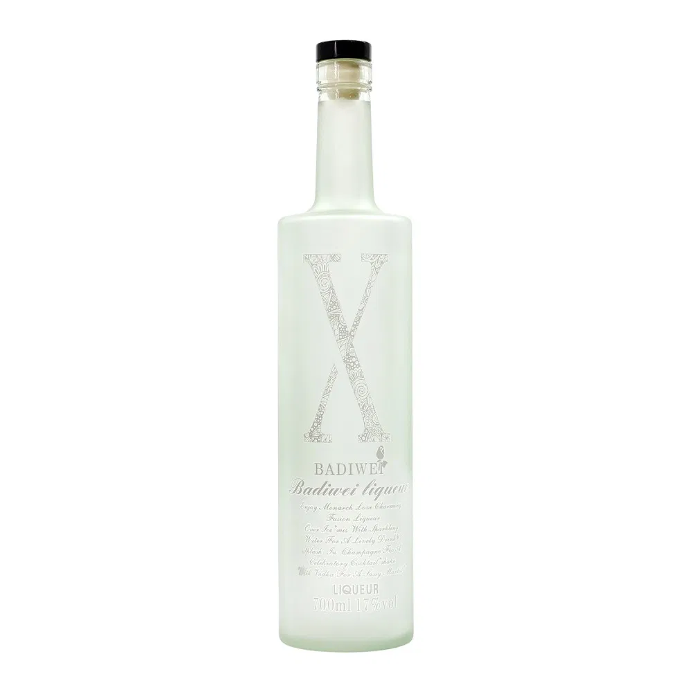 ISO 9001certificated Wholesale Lightweight Secure Embossing Vodka Bottle for Gift