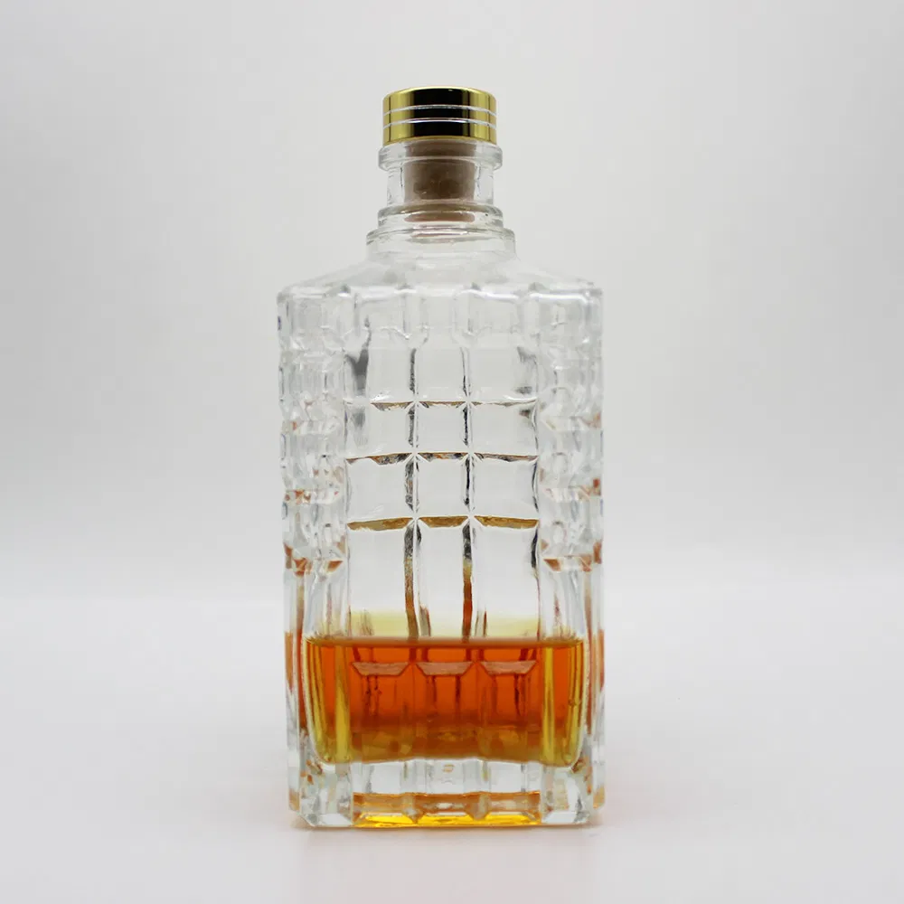 High-Grade Luxury Premium 500ml Whisky Brandy Xo Bottle Decanter Embossed Exclusive High-End Tequila Liquor Spirits Glass Bottle for Party