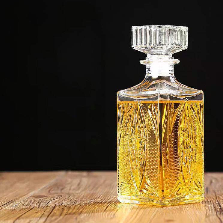 Custom Clear Square 500ml 750ml Wine Vodka Glass Bottle for Liquor Empty Gin Whiskey Spirit Bottles with Glass Cap