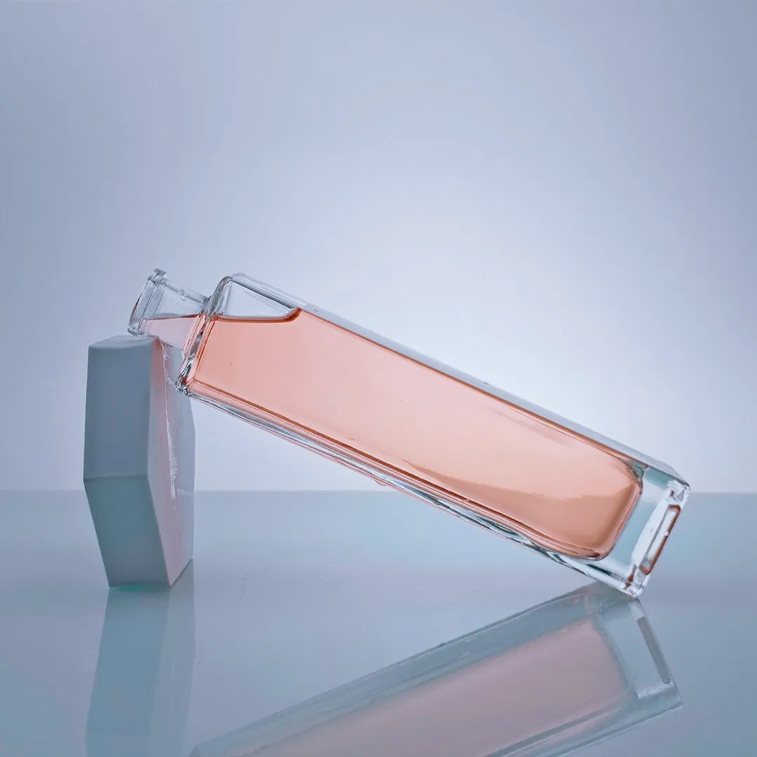 Custom Made Square Glass Bottle Spirit Bottle 500ml Taquila Vodka Glass Bottle with Cork Finish