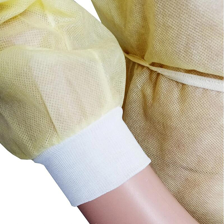 Medical Disposable Yellow Isolation Gown SMS PP Non Woven 20GSM 21GSM 23GSM Isolation Gown with Elastic Cuffs