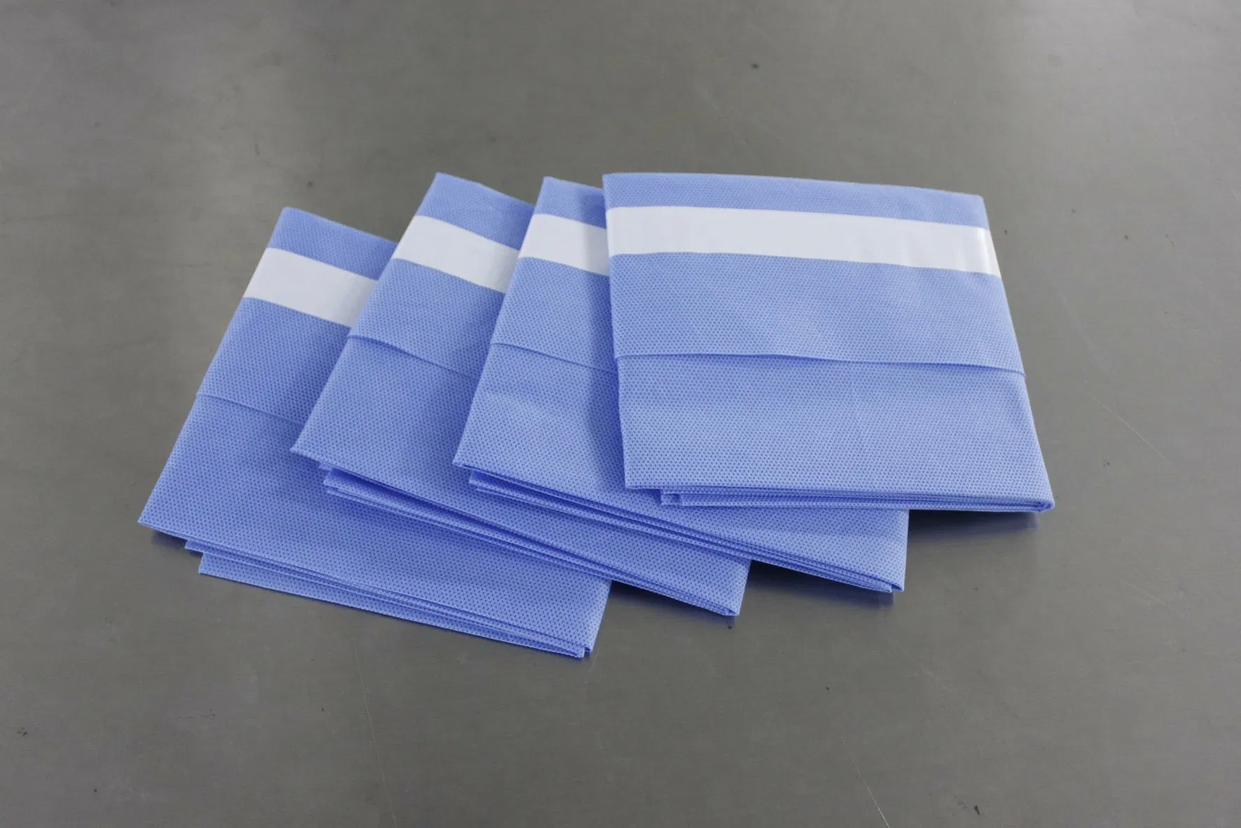 35GSM PP+PE Film Sterile Surgical Drape with Fenestration for Surgical Packs