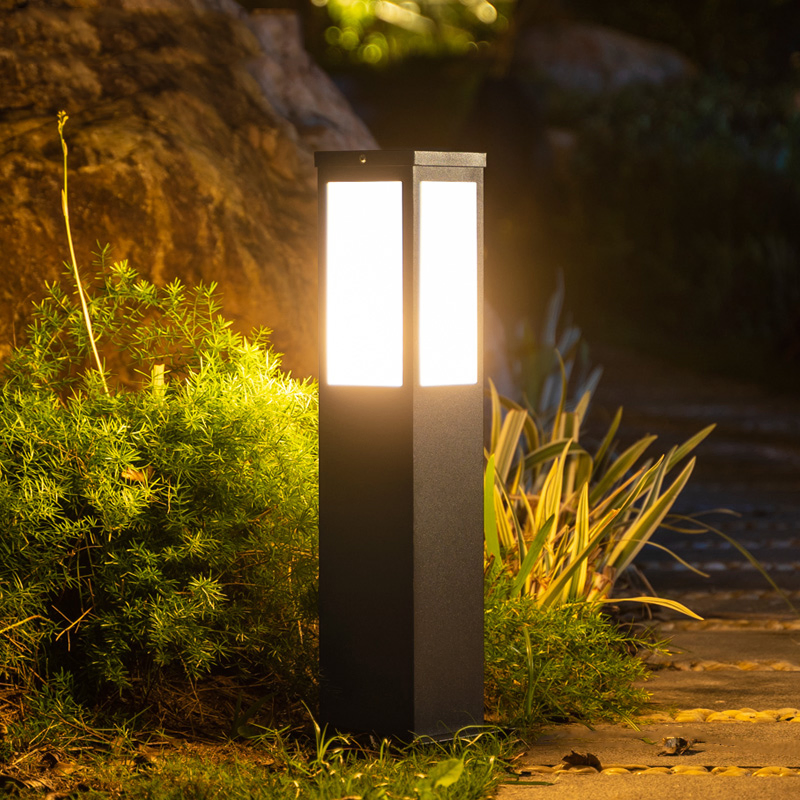 Premium Die-Cast Aluminum LED Lawn Light for Outdoor Use Solar Garden Light