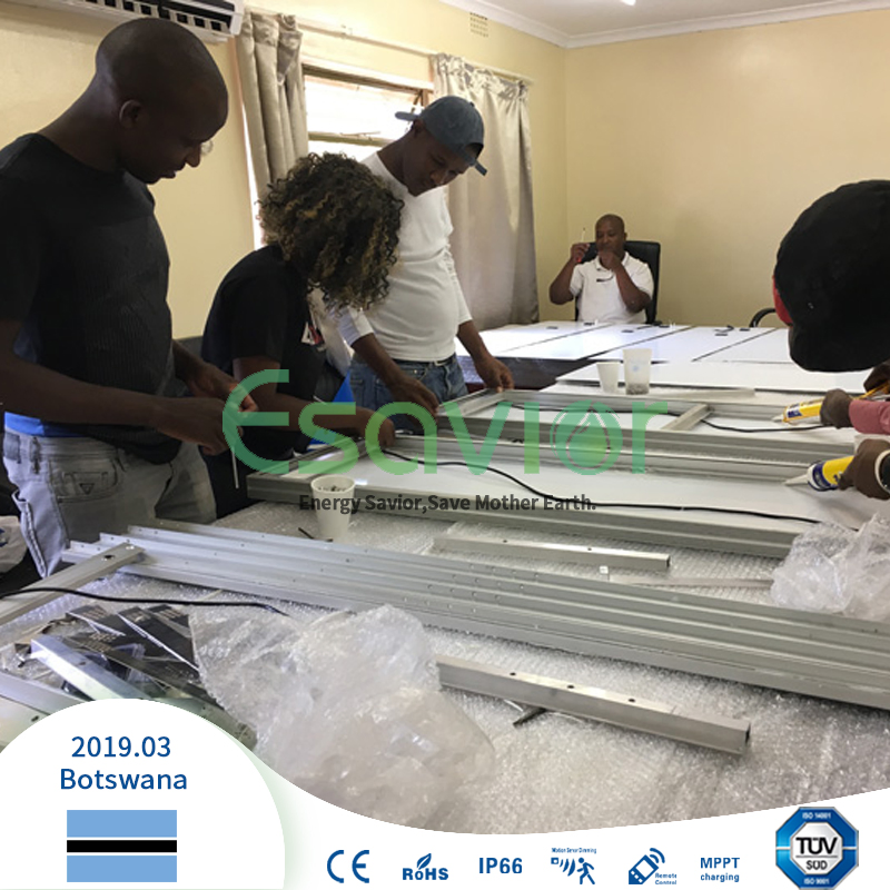 TUV Ce ISO Certificated Energy Saving IP66 Waterproof 20W Solar LED Street Light Mounted Path Lights