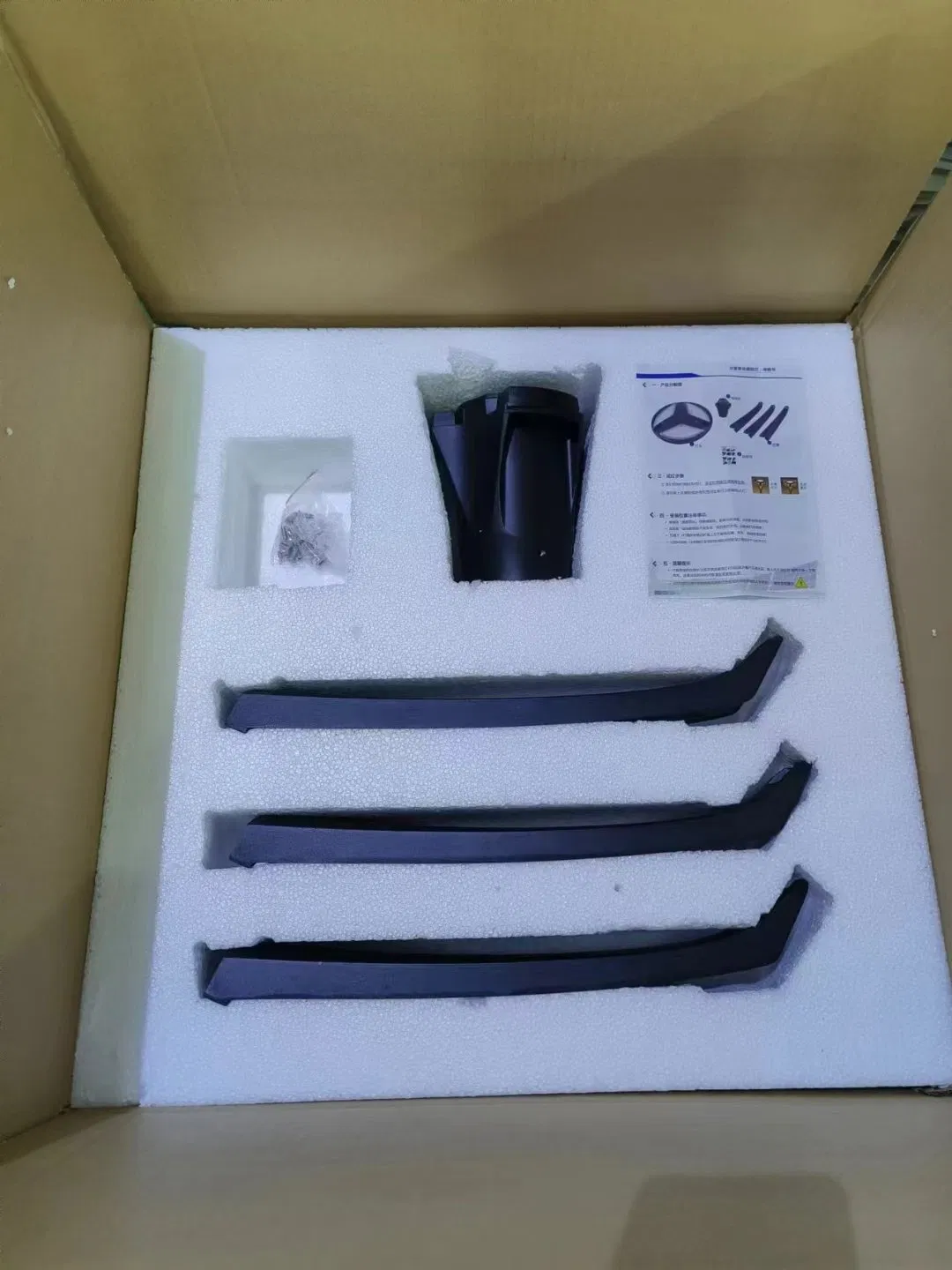 Popular Design Round UFO Solar Garden Light 40W Aluminum IP65 for Landscape