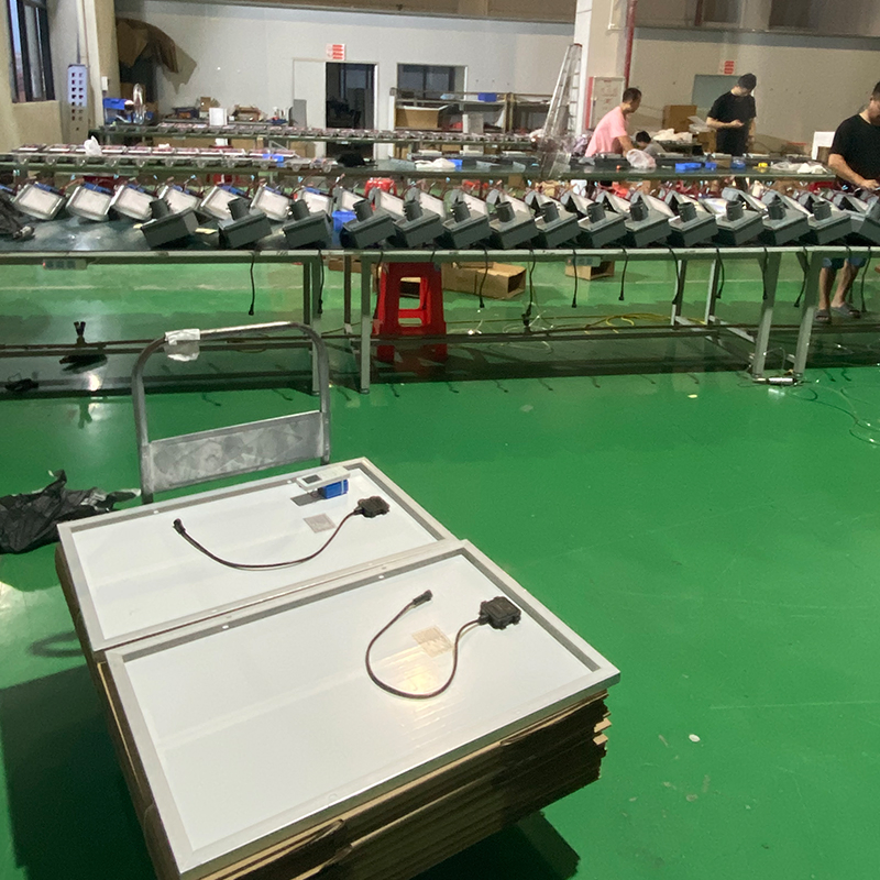 Outdoor Park Garden Lamp Integrated Solar Power LED Parking Lot Street Light